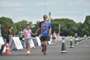 BIB: 0143, 
                            <button type="button" onclick="openModal(4916943)" class="btn btn-primary btn-sm float-right btn-popup" data-toggle="modal" data-target=".modal-high-quality">
                        <i class="fas fa-shopping-cart"></i> Add to Cart
                    </button>
                                            <button type="button" onclick="isThisMe(4916943, true)" class="btn btn-success btn-sm float-right btn-popup btn-isme hidden" data-toggle="tooltip" data-placement="bottom" title="นี่คือรูปของคุณใช่ไหม คลิกที่นี่เพื่อเอาเข้าอัลบั้ม">
                        <i class="fas fa-plus"></i> Add to album
                    </button>
                    <button type="button" onclick="isThisMe(4916943, false)" class="btn btn-warning btn-sm float-right btn-popup btn-isnotme hidden">
                        <i class="fas fa-ban"></i> Remove from album
                    </button>